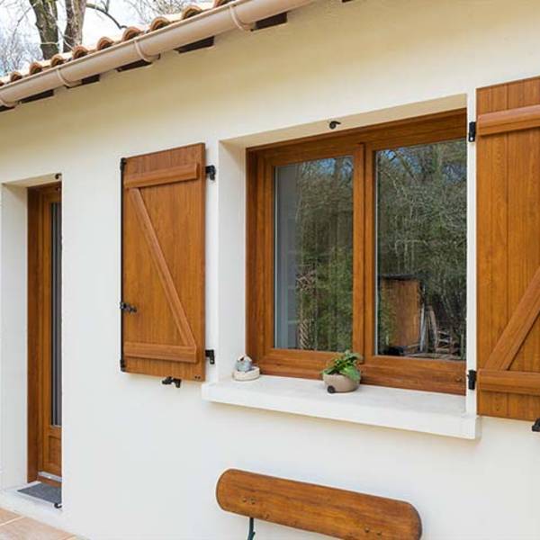 Porte-fenêtre : PVC, bois et aluminium
