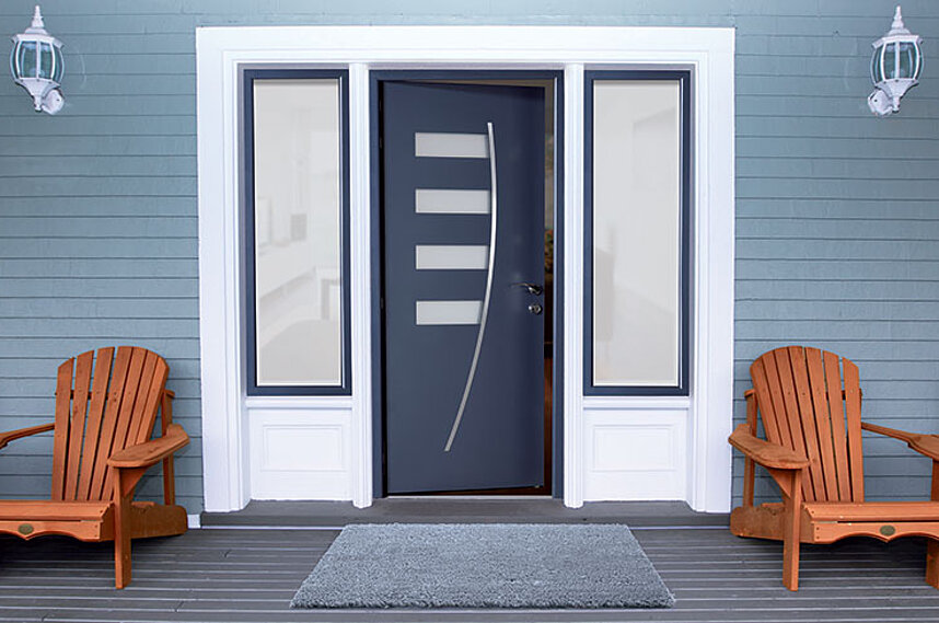 Choisir sa porte d’entrée : pleine, semi-pleine ou vitrée ?