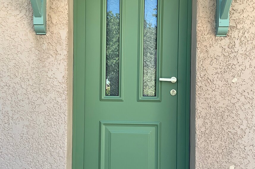 Rénovation d'une porte d'entrée en aluminium à Vendargues