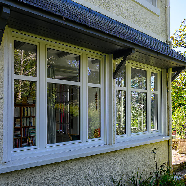 FERMETURES DE LA BRIE 93 - Art & Fenêtres vous aide à identifier les spécificités de l’alu et du PVC