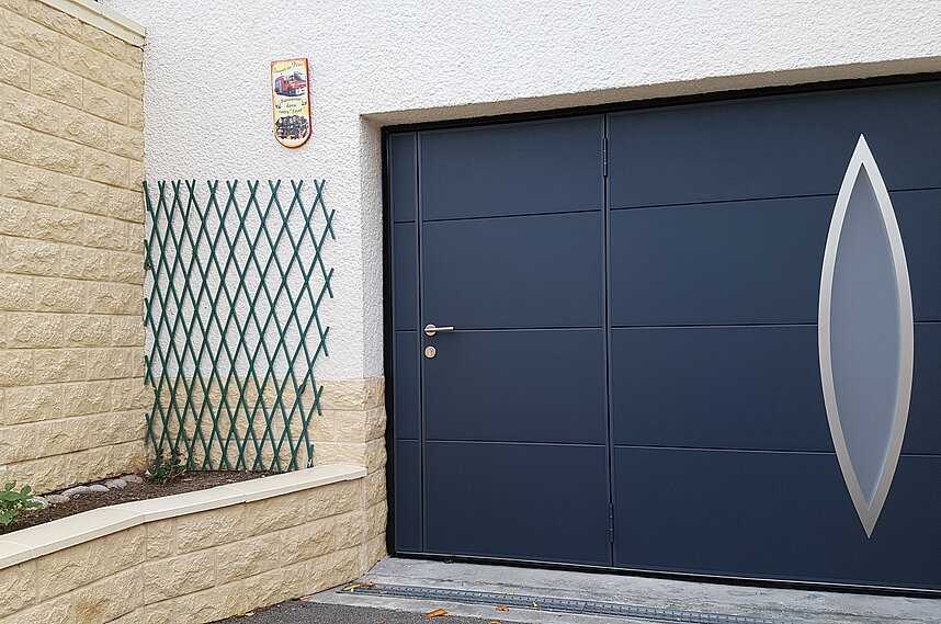Rénovation d'une porte de garage à Saint Matthieu de Tréviers