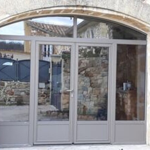 INTERALU - Art & Fenêtres : des menuiseries sur mesure à Biarritz