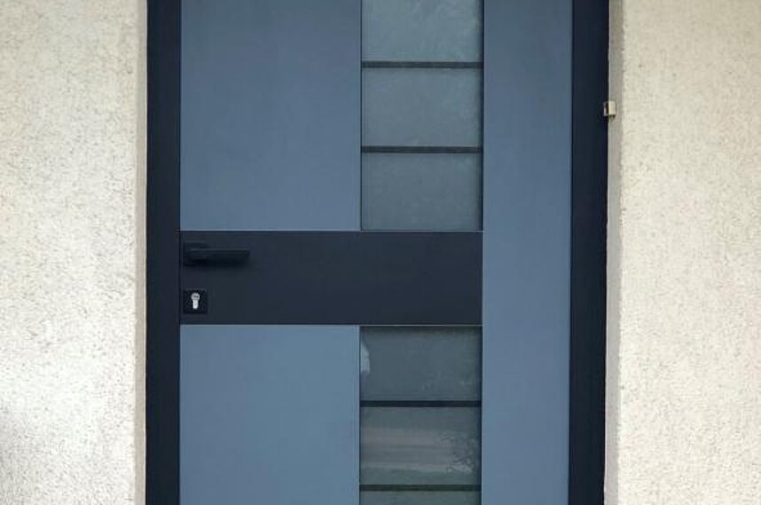 Porte d'entrée aluminium