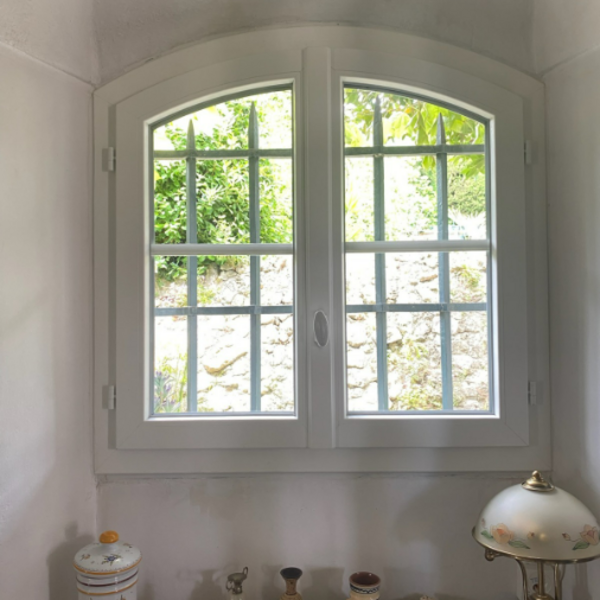 Faites rénover vos fenêtres à Bouffemont pour gagner en isolation thermique