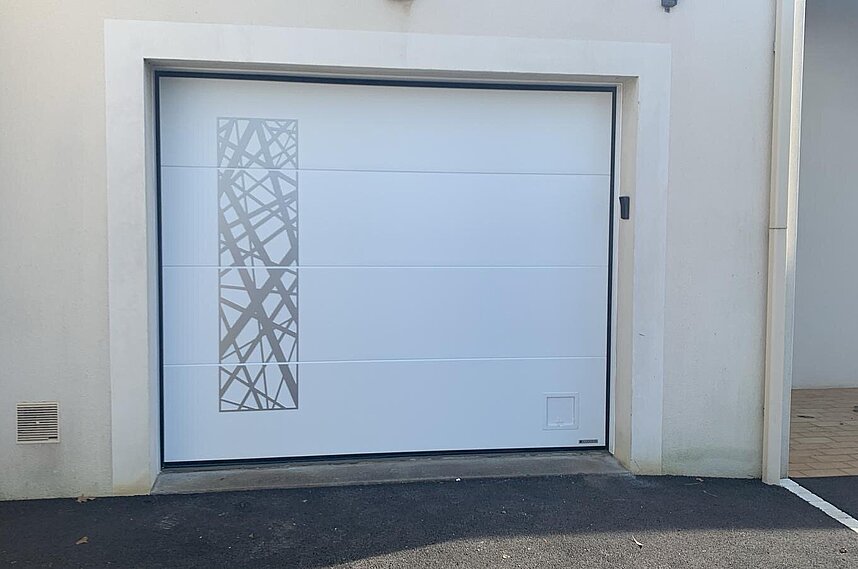 Pose d'une porte de garage