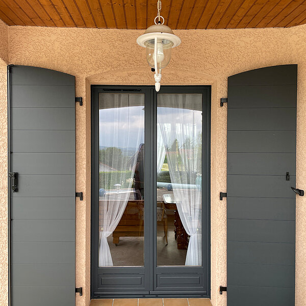 Menuiserie alu à Argenteuil : luminosité et design pour votre rénovation