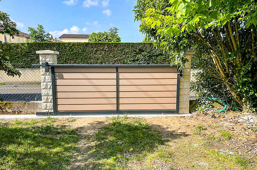 Portail en bois Bellebat