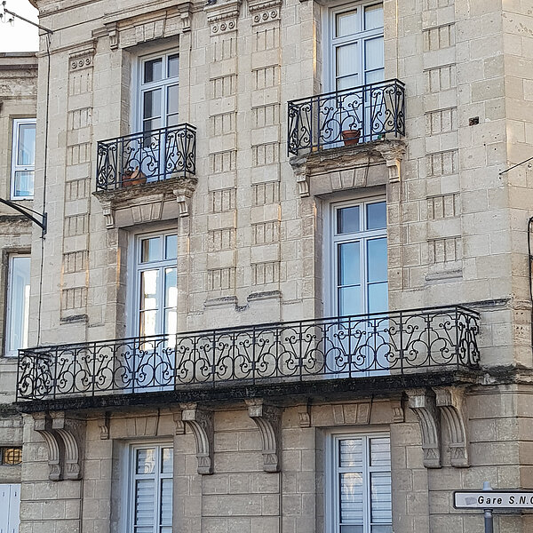 Comment choisir le bon matériau pour la rénovation de fenêtres à Saumur ?