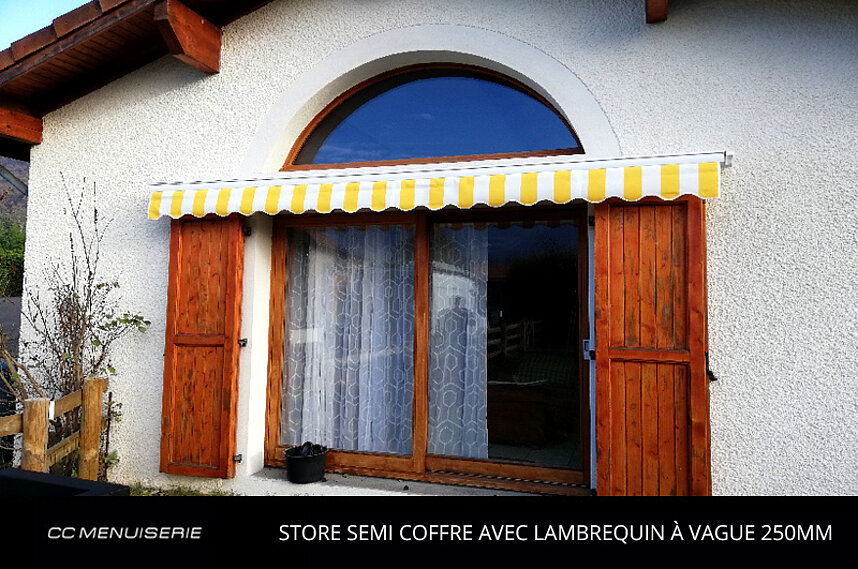 Store Semi Coffre avec Lambrequin à Vague 250mm