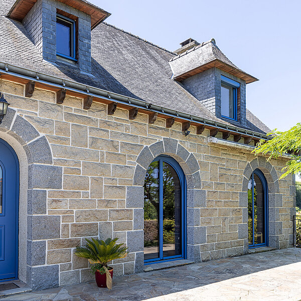 Porte d’entrée alu à Oléron : quels avantages pour l’isolation de votre maison ?
