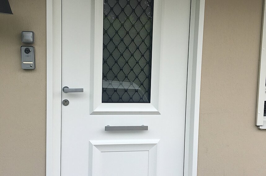 PORTE D'ENTREE EN ALUMINIUM