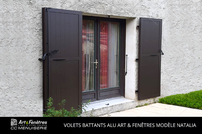 Volets battants ALU Art & Fenêtres Natalia Marron RAL 1247