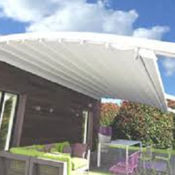 Nos délais 6 à 8 semaines  je pense à ma protection solaire dès maintenant 