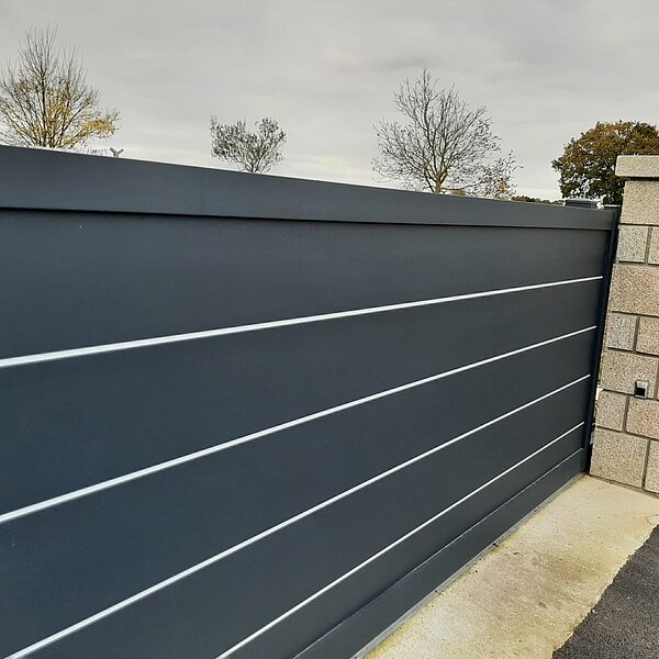 Poser un portail coulissant à Naintré : tous nos conseils