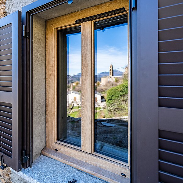 Optez pour la perfection avec des fenêtres sur mesure adaptées à votre habitat