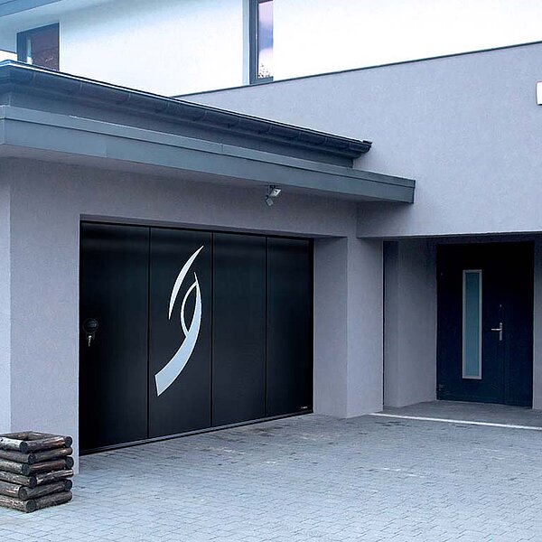 Porte de garage sur mesure à Dunkerque : améliorez le confort et la sécurité de votre maison