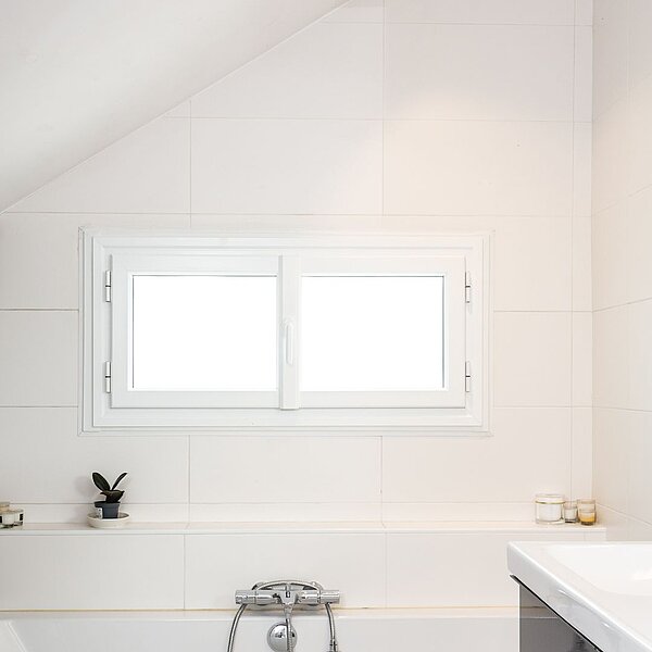 Le guide pour choisir une fenêtre de salle de bain dans les Hauts-de-Seine (92)