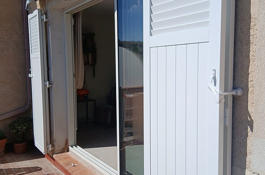 VOLET BATTANT ALUMINIUM PERSONALISE  BLANC