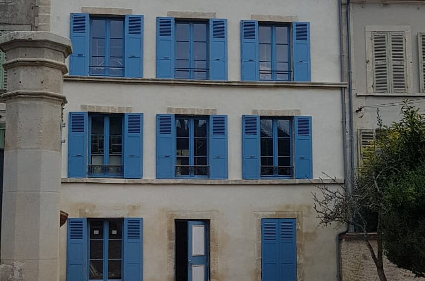 Installation de nouvelles menuiseries bois