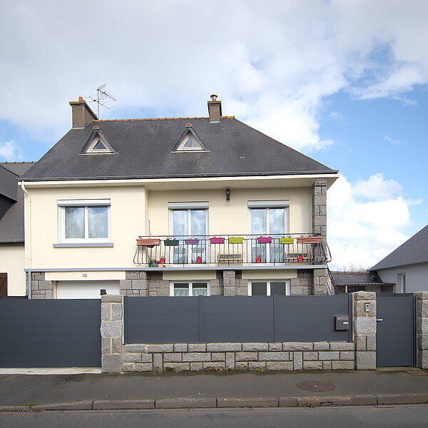 Un projet de nouveau portail à Audenge : quel type de portail choisir ?