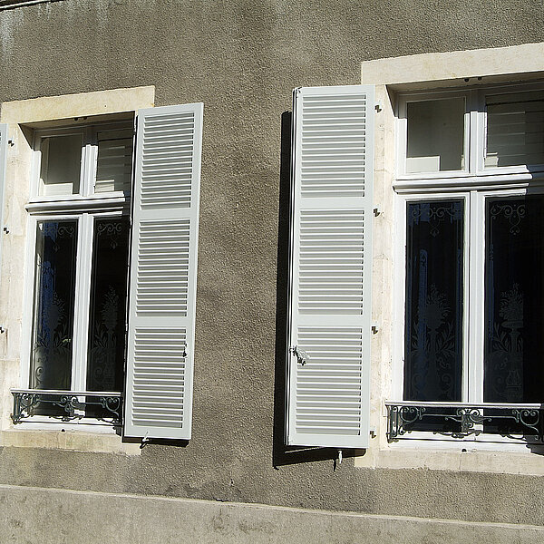 Comment sélectionner le volet battant idéal pour son logement à Montpellier ?