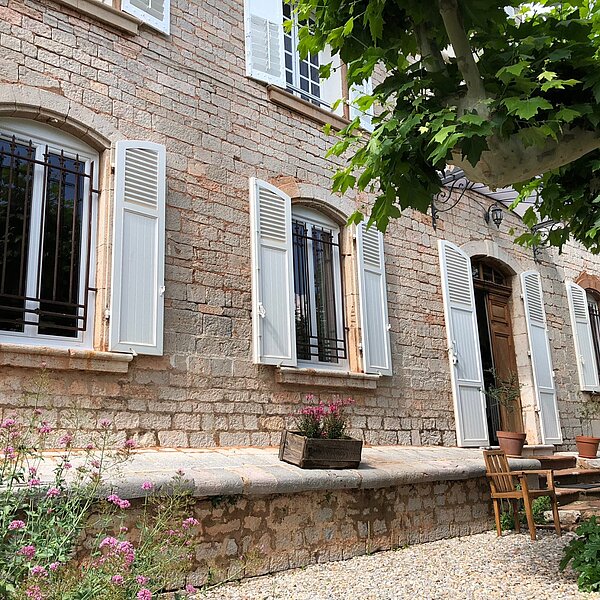 Améliorez le confort de votre maison avec des volets neufs