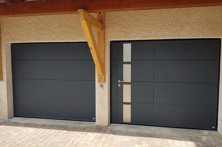 Rénovation de deux portes de garage à Sussargues