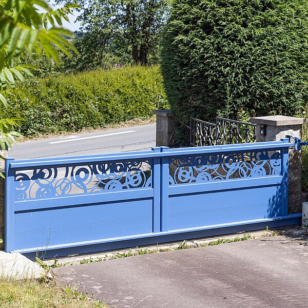 Installation d'un portail en aluminium